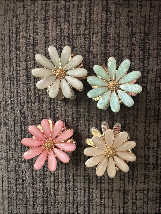 Accessories - Floral Daisy Hair Clips- Pastel Pink, Mint & Cream